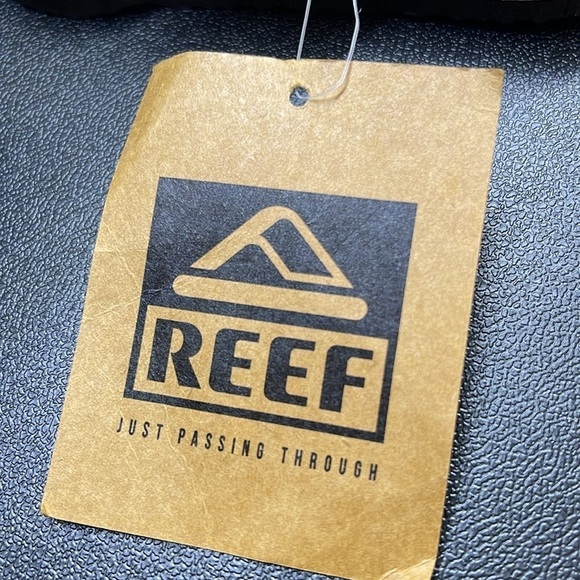 NWT Reef Toddler “Glow in the dark” Skeleton Sandals size 3/4 - Picture 7 of 8